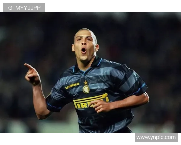 足球历史最早传奇球星的起源与影响探秘