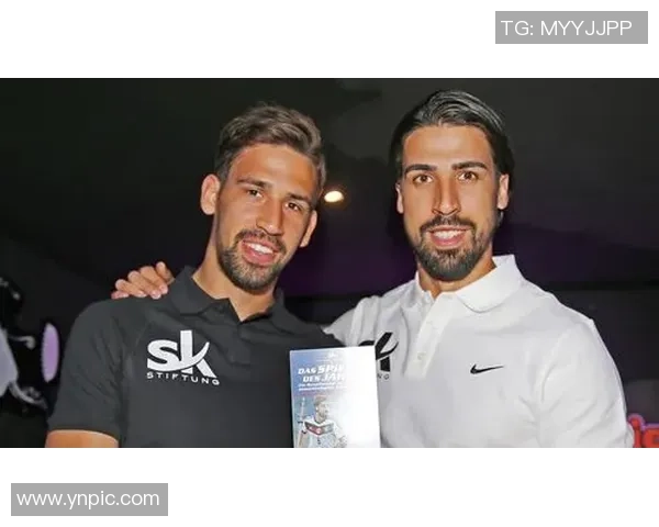 足球球星形象管理策略研究与实践探索：打造全方位个人品牌的路径与挑战