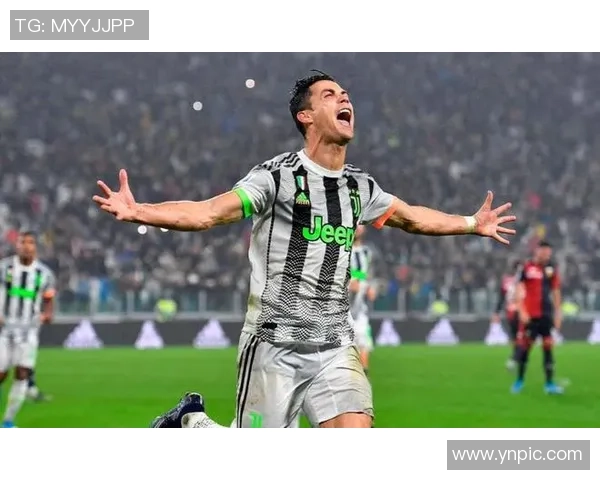 足球球星模仿帝:从场上天才到场下风格偶像的完美转型之路 足球球星模仿帝:从场上天才到场下风格偶像的完美转型之路