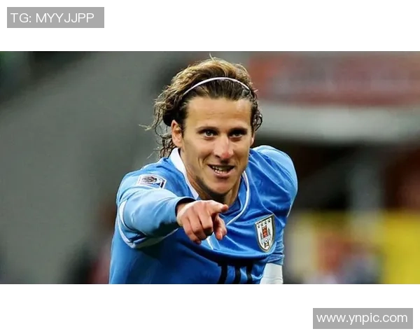 退役足球明星的传奇人生与场外新挑战:从绿茵场到社会舞台的华丽转型 退役足球明星的传奇人生与场外新挑战:从绿茵场到社会舞台的华丽转型